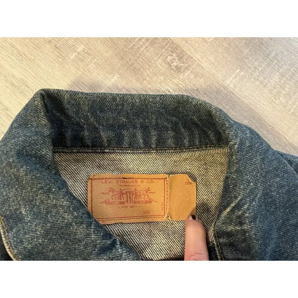 VTG 70s Levis Denim Trucker Jacket Blue Jean Pointed Collar 40 S/M